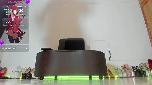 violetmontan online show from October 2025 01:31:01 PM