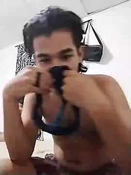 Snapshot of Boypolla11 chatting on December 2024 02:23:01 AM Boypolla11 online show from December 2024 02:23:01 AM