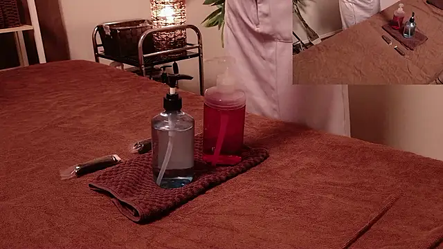 ManaMi-maru online show from October 2025 12:37:02 PM