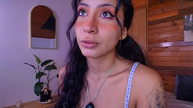 Snapshot of amber_curly chatting on July 2026 03:38:02 PM amber curly online show from July 2026 03:38:02 PM
