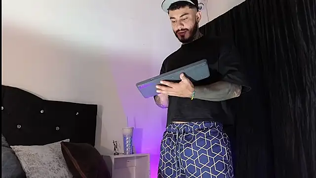 Snapshot of john_cartter1 chatting on October 2025 11:11:01 AM john cartter1 online show from October 2025 11:11:01 AM