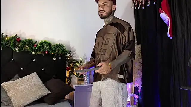 Snapshot of john_cartter1 chatting on November 2025 11:14:01 AM john cartter1 online show from November 2025 11:14:01 AM