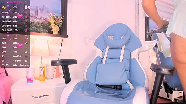 Holyjacky  online show from January 2025 04:39:01 PM