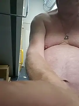 andrejoyfull64 online show from June 2026 11:25:01 AM