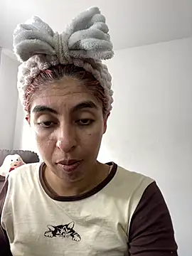 Snapshot of im_anna_ chatting on January 2025 04:55:02 PM im anna  online show from January 2025 04:55:02 PM