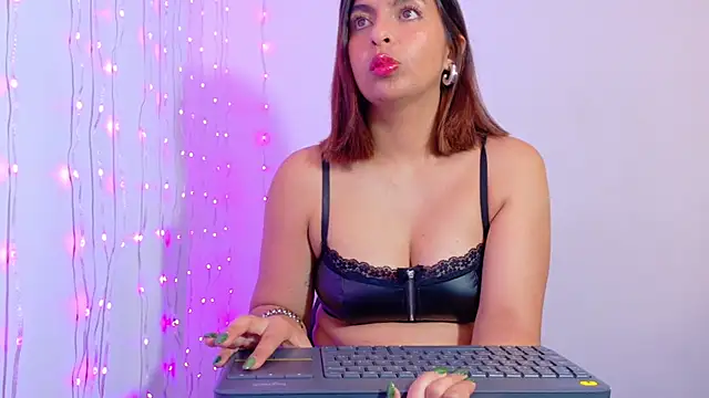 Snapshot of im_anna_ chatting on September 2025 10:47:01 PM im anna  online show from September 2025 10:47:01 PM