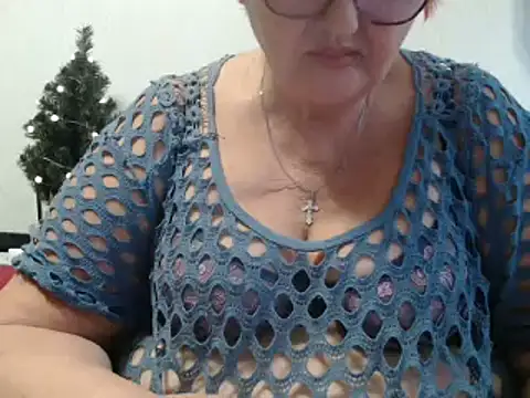 Snapshot of DeniseeRose chatting on December 2024 10:28:02 AM DeniseeRose online show from December 2024 10:28:02 AM