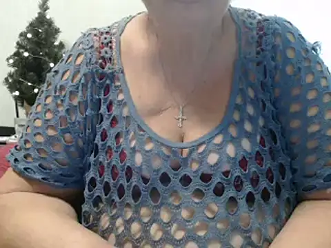 Snapshot of DeniseeRose chatting on December 2024 02:49:02 PM DeniseeRose online show from December 2024 02:49:02 PM