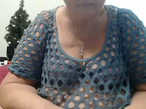 Snapshot of DeniseeRose chatting on December 2024 08:39:01 PM DeniseeRose online show from December 2024 08:39:01 PM