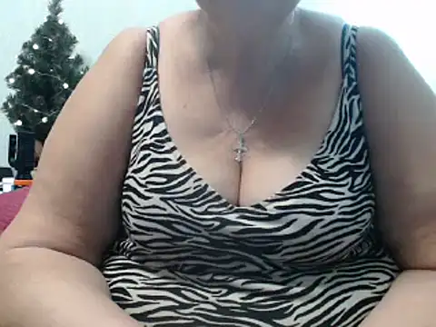 Snapshot of DeniseeRose chatting on December 2024 11:46:02 PM DeniseeRose online show from December 2024 11:46:02 PM