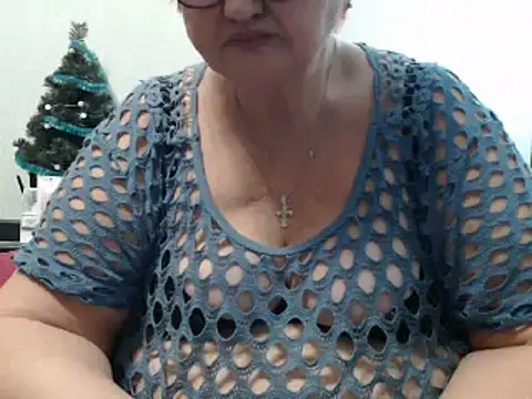 Snapshot of DeniseeRose chatting on December 2024 06:05:02 PM DeniseeRose online show from December 2024 06:05:02 PM