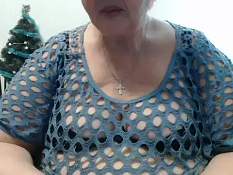 Snapshot of DeniseeRose chatting on January 2025 08:02:01 PM DeniseeRose online show from January 2025 08:02:01 PM