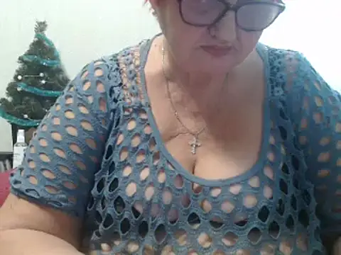 Snapshot of DeniseeRose chatting on January 2025 10:55:02 PM DeniseeRose online show from January 2025 10:55:02 PM