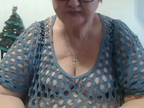 Snapshot of DeniseeRose chatting on January 2025 10:13:02 AM DeniseeRose online show from January 2025 10:13:02 AM