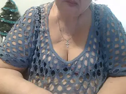 Snapshot of DeniseeRose chatting on January 2025 11:20:01 PM DeniseeRose online show from January 2025 11:20:01 PM