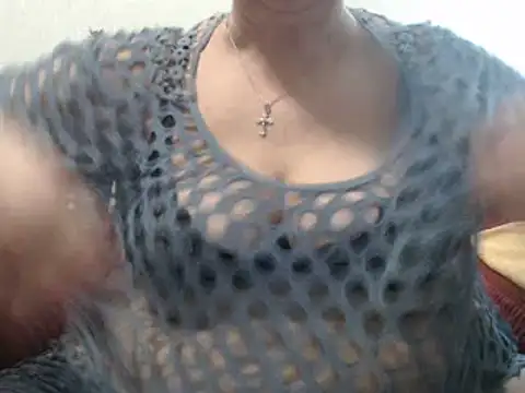 Snapshot of DeniseeRose chatting on January 2025 12:07:01 AM DeniseeRose online show from January 2025 12:07:01 AM