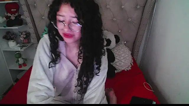 CherieCurl online show from December 2025 03:54:01 PM