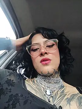 taaylor33 online show from February 2026 05:14:01 PM