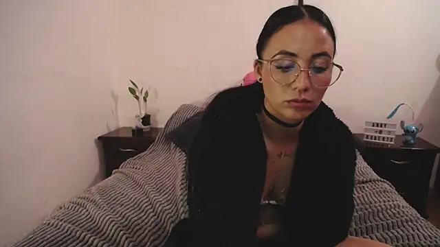 Snapshot of anny_roberts chatting on February 2025 02:35:01 AM anny roberts online show from February 2025 02:35:01 AM