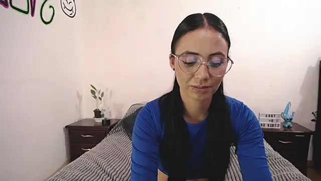 Snapshot of anny_roberts chatting on February 2025 11:15:02 PM anny roberts online show from February 2025 11:15:02 PM