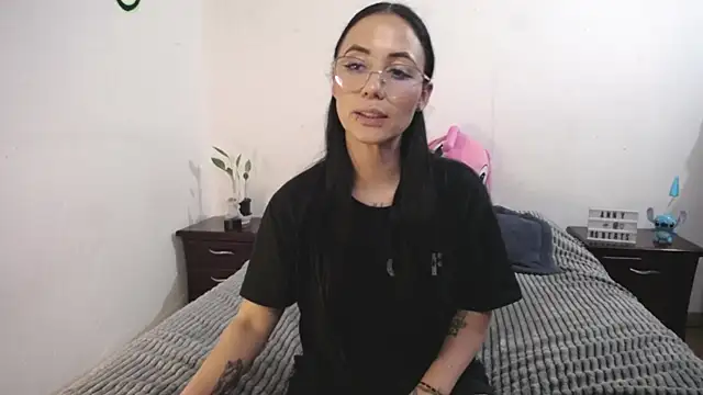 Snapshot of anny_roberts chatting on March 2025 12:08:01 AM anny roberts online show from March 2025 12:08:01 AM