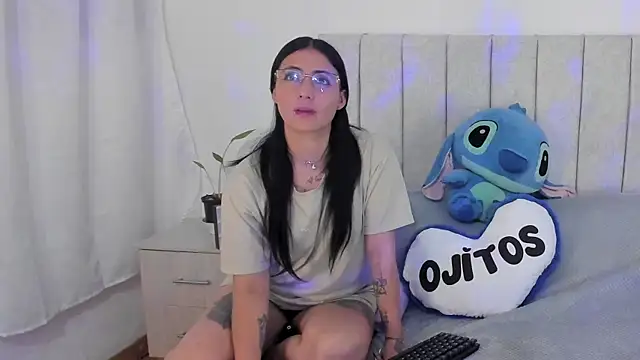 anny roberts online show from December 2025 11:10:02 PM