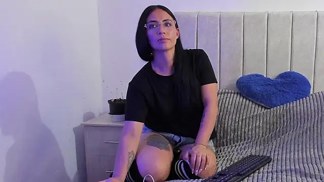 anny roberts online show from February 2026 11:08:01 PM