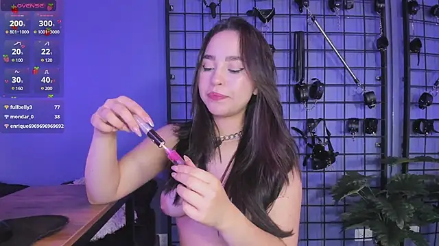 Snapshot of emma_morales chatting on January 2025 03:07:01 PM emma morales online show from January 2025 03:07:01 PM