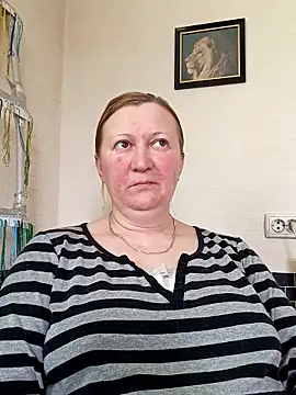 Snapshot of blondyaguar chatting on March 2026 01:49:02 PM blondyaguar online show from March 2026 01:49:02 PM