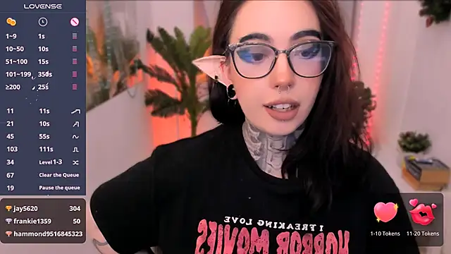 Snapshot of Dixi_Pixi_ chatting on January 2025 08:40:02 AM Dixi Pixi online show from January 2025 08:40:02 AM