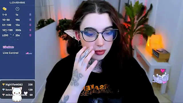 Snapshot of Dixi_Pixi_ chatting on February 2025 11:56:01 AM Dixi Pixi online show from February 2025 11:56:01 AM