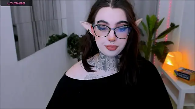 Snapshot of Dixi_Pixi_ chatting on February 2025 05:37:01 AM Dixi Pixi online show from February 2025 05:37:01 AM