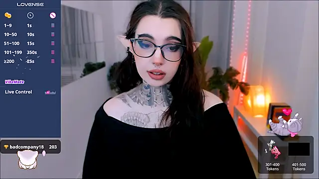 Snapshot of Dixi_Pixi_ chatting on March 2025 05:44:02 AM Dixi Pixi online show from March 2025 05:44:02 AM