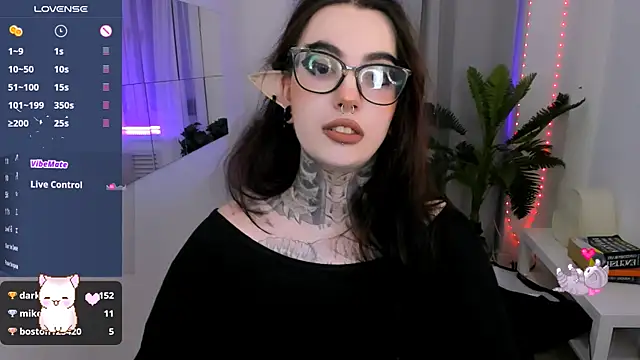 Snapshot of Dixi_Pixi_ chatting on March 2025 08:48:01 AM Dixi Pixi online show from March 2025 08:48:01 AM