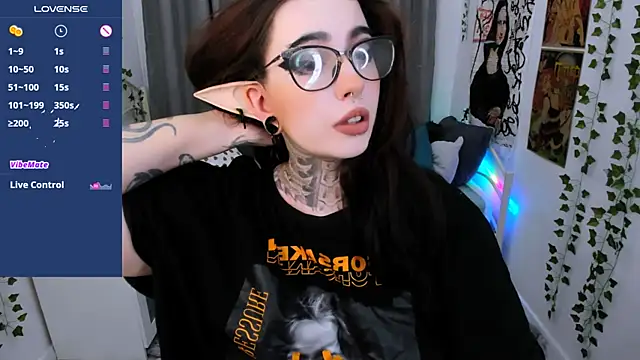 Snapshot of Dixi_Pixi_ chatting on March 2025 05:49:02 AM Dixi Pixi online show from March 2025 05:49:02 AM