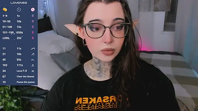 Snapshot of Dixi_Pixi_ chatting on September 2025 07:43:01 AM Dixi Pixi online show from September 2025 07:43:01 AM