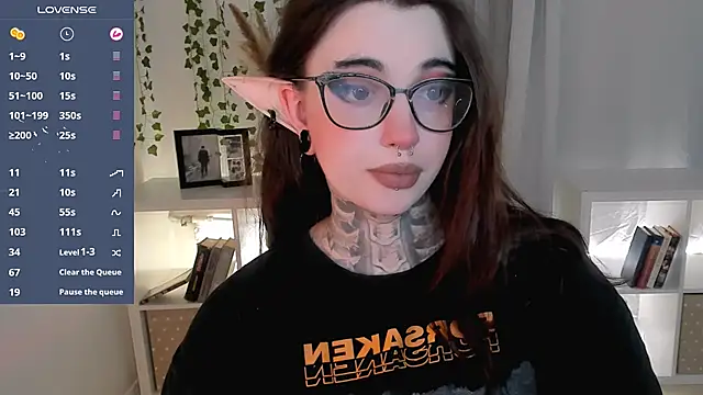 Snapshot of Dixi_Pixi_ chatting on October 2025 05:43:02 AM Dixi Pixi online show from October 2025 05:43:02 AM