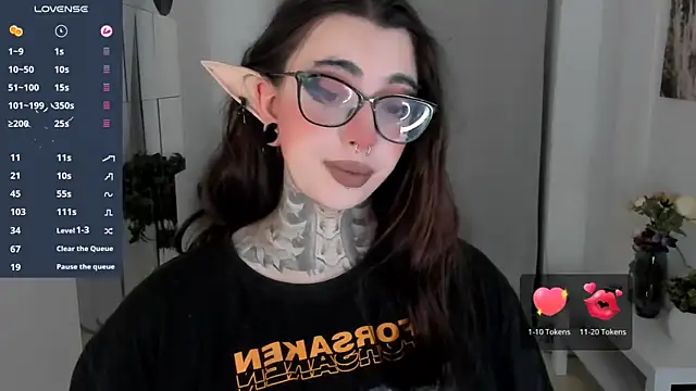 Snapshot of Dixi_Pixi_ chatting on October 2025 05:43:02 AM Dixi Pixi online show from October 2025 05:43:02 AM