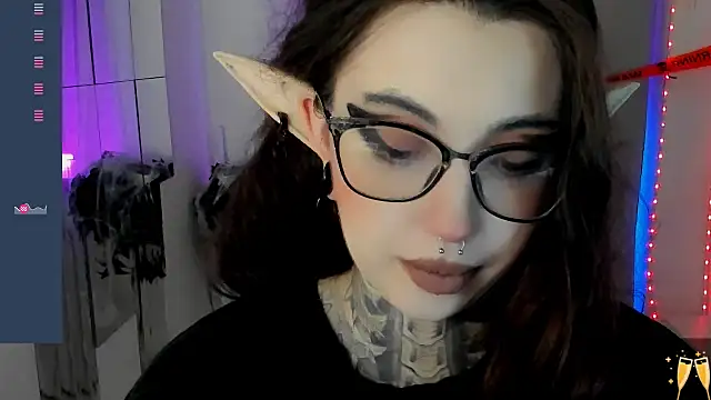 Snapshot of Dixi_Pixi_ chatting on October 2025 05:48:02 AM Dixi Pixi online show from October 2025 05:48:02 AM