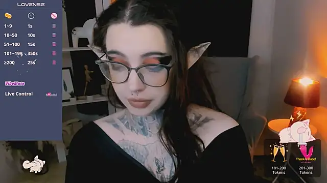 Snapshot of Dixi_Pixi_ chatting on November 2025 05:51:01 AM Dixi Pixi online show from November 2025 05:51:01 AM