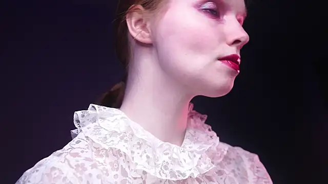 ginger hugs online show from February 2025 10:03:01 PM