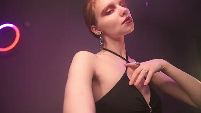 ginger hugs online show from January 2026 10:11:02 PM