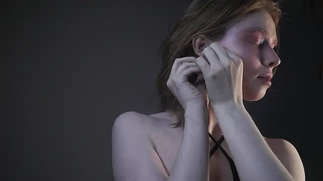 ginger hugs online show from February 2026 10:03:02 PM