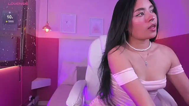 Chloe fischer  online show from January 2025 08:28:01 PM