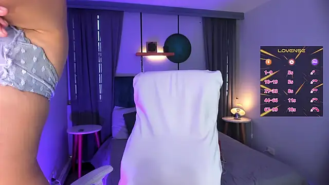 Chloe fischer  online show from March 2025 02:56:02 PM