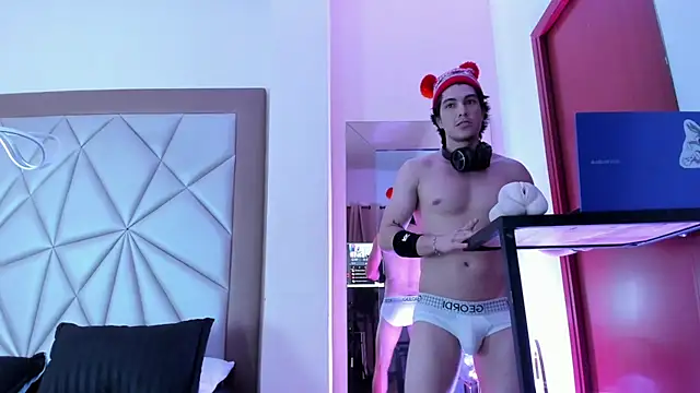 Karimferrer online show from December 2024 07:49:02 AM