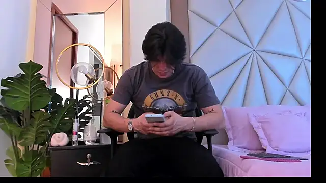 Karimferrer online show from January 2025 05:05:02 AM