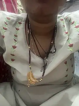 Snapshot of Spicy_sari_girl chatting on March 2026 04:38:02 AM Spicy sari girl online show from March 2026 04:38:02 AM