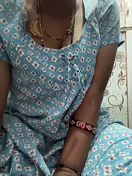 Snapshot of Spicy_sari_girl chatting on April 2026 04:46:01 AM Spicy sari girl online show from April 2026 04:46:01 AM