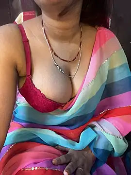 Snapshot of Spicy_sari_girl chatting on April 2026 04:12:01 AM Spicy sari girl online show from April 2026 04:12:01 AM